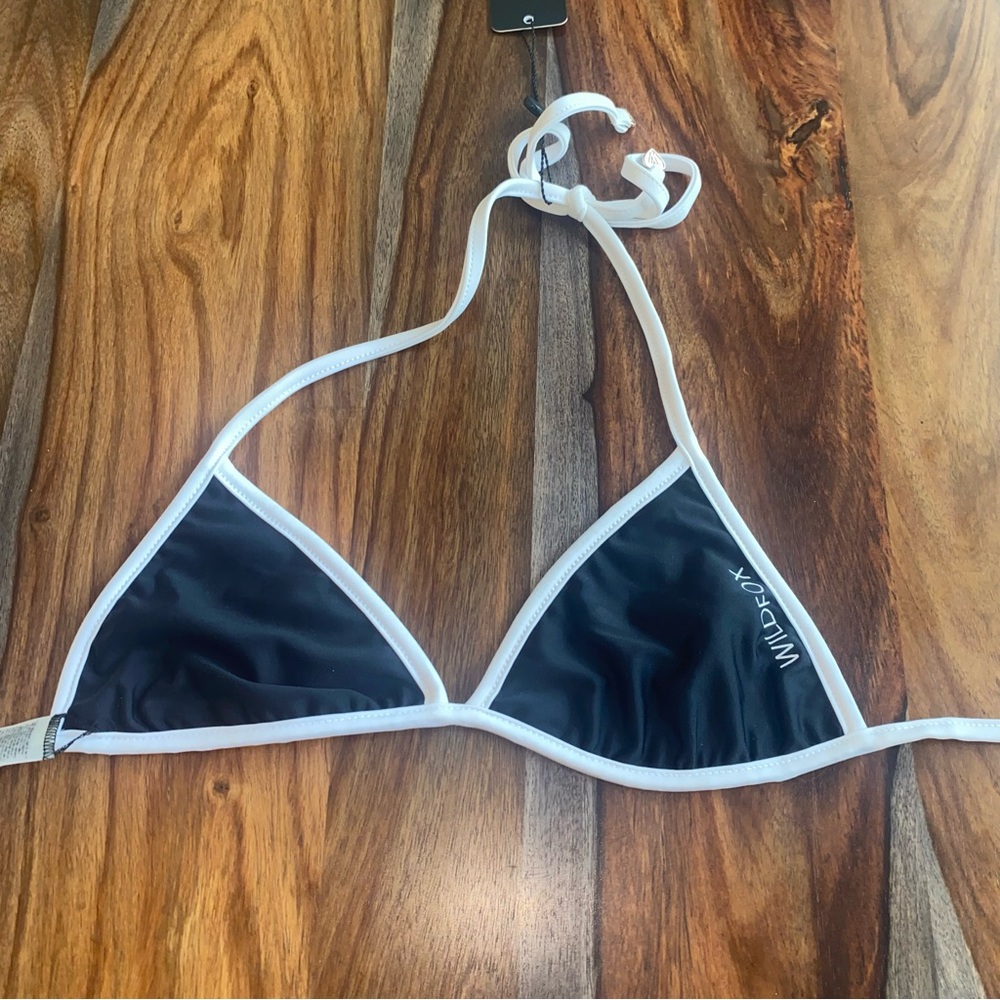 NWT WILDFOX Reversible Bikini Top Triangle Halter Logo Print Red White Black XS